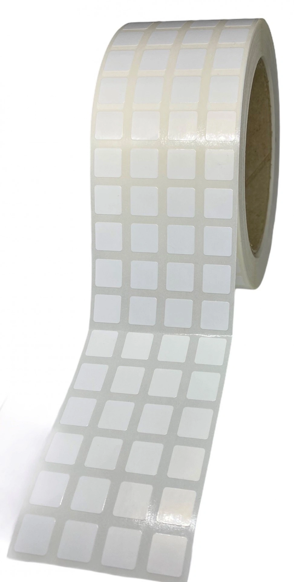 32 00428 - Plastová Etiketa 15 mm x 15 mm, 4 - Produkcia, Polypropylén, Biela, Dutinka 76 mm, 4 x 500 ks/kotúč, Permanentné lepidlo