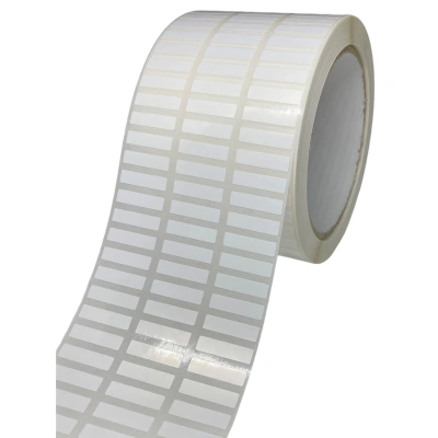32 00384 - Plastová Etiketa 20 mm x 5 mm, 3 - Produkcia, Polypropylén, Biela, Dutinka 76 mm, 10000 ks/kotúč, Permanentné lepidlo