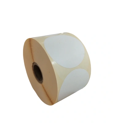 32 00130 - Papierová Etiketa kruh 55 mm, Matný papier, Biela, Dutinka 25 mm, 1000 ks/kotúč, Permanentné lepidlo, Priemer kotúča 98 mm