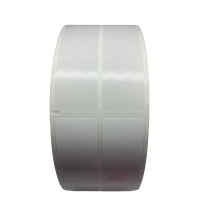 32 00669 - Plastová Etiketa 25 mm x 152 mm, 2 - Produkcia, Polyvinylchlorid PVC Outdoor, Samolaminovacia, Transparentná a biela, Dutinka 76 mm, 1000 ks/kotúč, Silné lepidlo, Fotoznacka naľavo, najpv transparentná časť